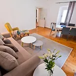 Peristil Loft Apartament *