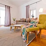 Peristil Loft Apartament