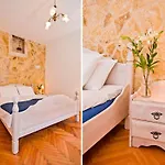 Peristil Loft Apartament *