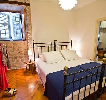 Peristil Loft *