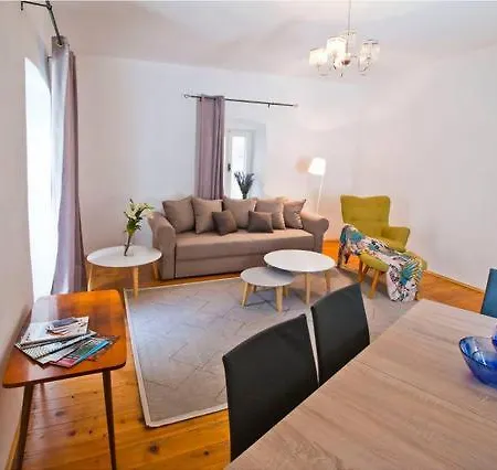 公寓 Peristil Loft *