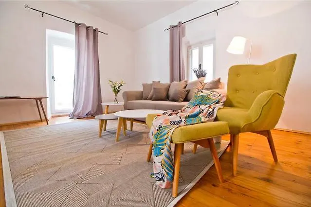 Peristil Loft Apartman