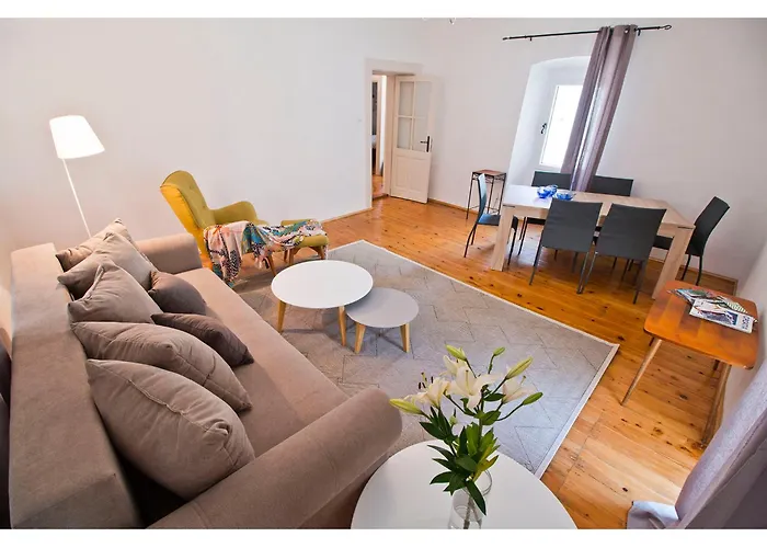 Peristil Loft